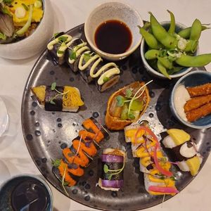  at brEAThe Restaurant | Sushi végétal à Paris in Paris