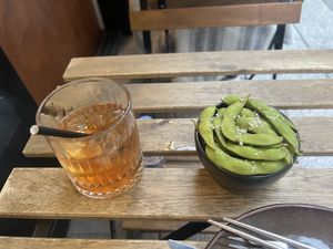 Iced tea &  edamame   at brEAThe Restaurant | Sushi végétal à Paris in Paris