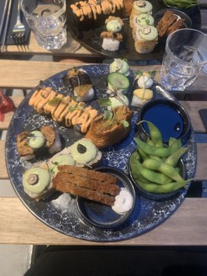   at brEAThe Restaurant | Sushi végétal à Paris in Paris