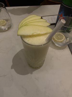   at brEAThe Restaurant | Sushi végétal à Paris in Paris