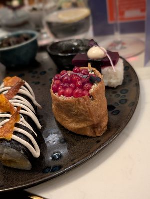  at brEAThe Restaurant | Sushi végétal à Paris in Paris