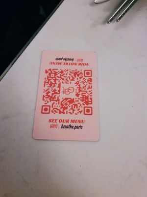  at brEAThe Restaurant | Sushi végétal à Paris in Paris