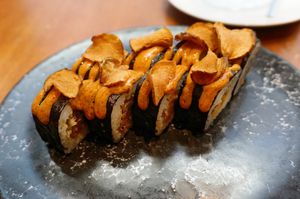 Topi-Saté at brEAThe Restaurant | Sushi végétal à Paris in Paris