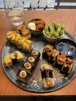   at brEAThe Restaurant | Sushi végétal à Paris in Paris