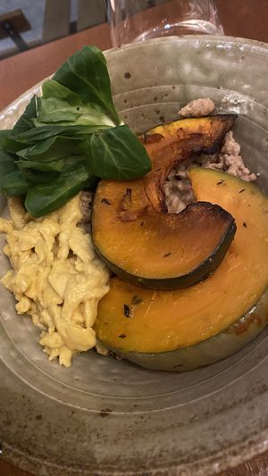   at brEAThe Restaurant | Sushi végétal à Paris in Paris