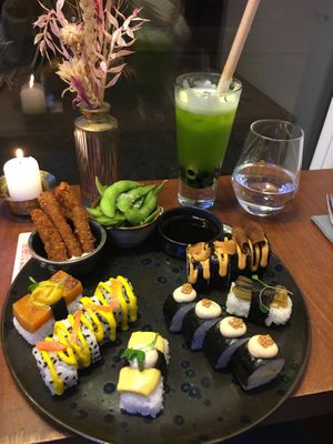  at brEAThe Restaurant | Sushi végétal à Paris in Paris