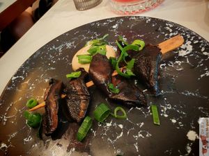 ROASTED PORTOBELLO SKEWER  
Douchi sauce (fermented black beans) at brEAThe Restaurant | Sushi végétal à Paris in Paris