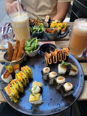  at brEAThe Restaurant | Sushi végétal à Paris in Paris