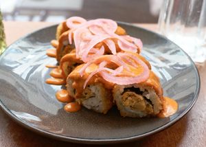 Crispy Poivron & Saté at brEAThe Restaurant | Sushi végétal à Paris in Paris