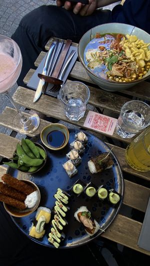   at brEAThe Restaurant | Sushi végétal à Paris in Paris