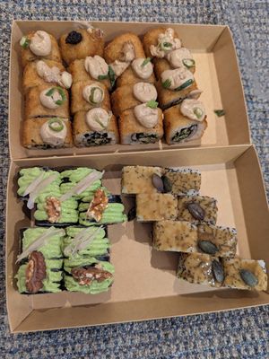 Assorted sushi at brEAThe Restaurant | Sushi végétal à Paris in Paris