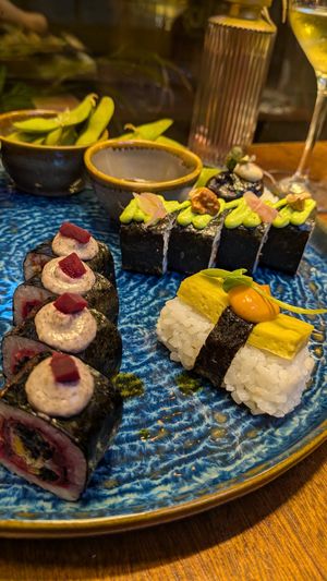  at brEAThe Restaurant | Sushi végétal à Paris in Paris