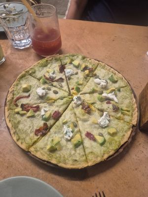 Pesto goddess pizza at Greenr Cafe in Mumbai