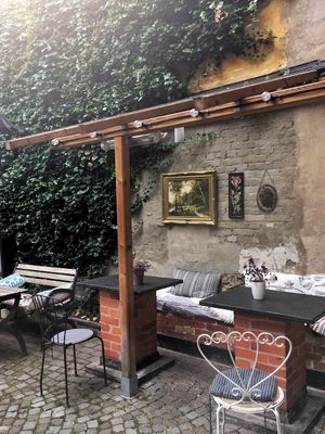 Fin uteservering at Kafe Agnez in Malmo