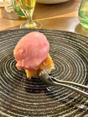 Rosé - Lime sorbet with hibiscus & babá au rhum
 at LammButtRind in Alt Duvenstedt