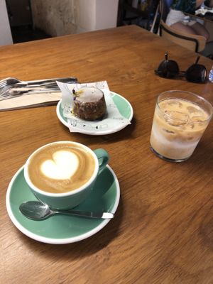 Flat white, iced latte and carrot cake   at Surry Hills Coffee in Mallorca