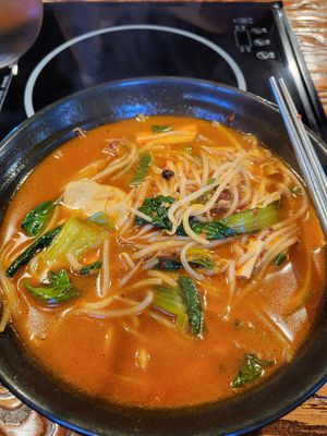 mala tang noodle at Haeolbin Deopbap - 하얼빈덮밥 in Seoul
