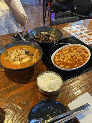   at Haeolbin Deopbap - 하얼빈덮밥 in Seoul