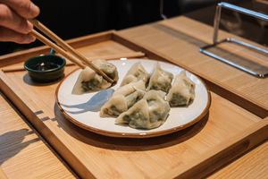 元氣滿滿的煎餃 at Peace Beast in Hong Kong Island