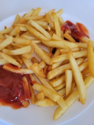 A side of fries 🍟 😋 at Loving Hut Vegan Express (City Heights) in San Diego