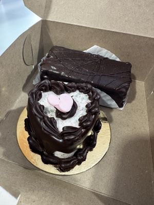 Rainbow cookie cheesecake heart and rainbow cookie mousse bar  at Pride Enjoy in Wading River