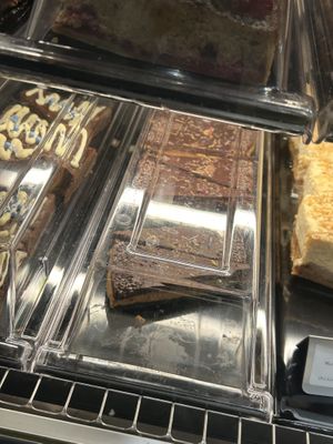 Oreo-Erdnuss-Schoko Tarte 5,60€  at GOTA Coffee Experts in Vienna