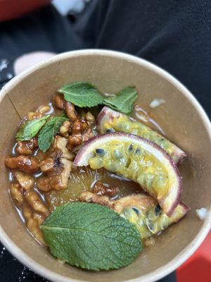 Orange-Walnuss Porridge 7,90€  at GOTA Coffee Experts in Vienna