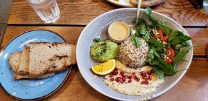 Healthy bowl at Melangerie in Vienna