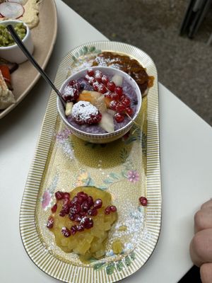 sweet breakfast   at Ponykarussell in Vienna