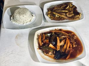 Vegetables in curry sauce at Mama HUU in Zanzibar