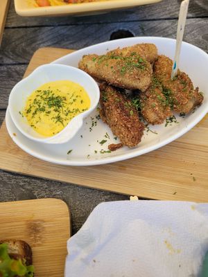 Chickaint Tenders at El Veggie SV Escalón in San Salvador