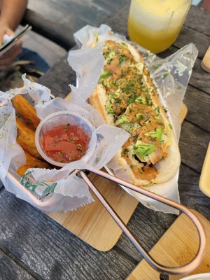 Hot Dog at El Veggie SV Escalón in San Salvador