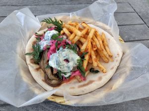 Gyros eggplant Saturday special. Yum! at El Veggie SV Escalón in San Salvador