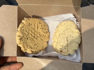 Peanut butter cookie, almond cookie  at Casa Xoxoctic in San Salvador