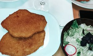 Veganes Schnitzel at Figlmüller in Vienna