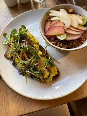 Vegan breakfast at Ströck - Feierabend in Vienna