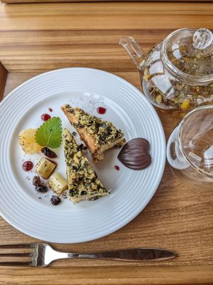 Hemp cakes and harb tea at Healthian-wood - ヘルジアンウッド in Toyama