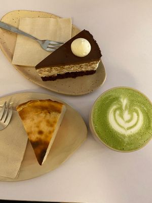  at Hearty Vegan Cakes in Budapest