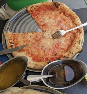 vegan margherita  at Lil' Italy in Vienna