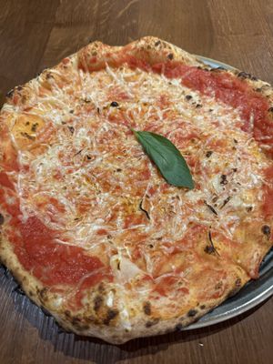Vegan Margherita   #Veganuary at Lil' Italy in Vienna