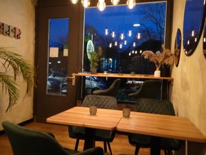 Interior at Maki Maki Sushi Green Hamburg in Hamburg