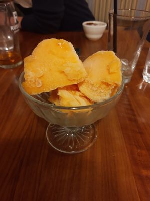 Icecream at Steamship Grill & Bar in Victoria