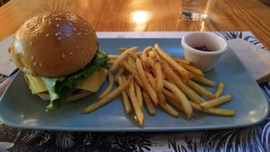 Classic vegan burger at Alternative Burger in Porto