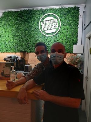  at Alternative Burger in Porto