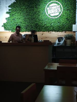  at Alternative Burger in Porto