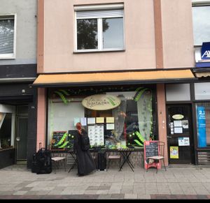outside at Der Kleine Vegetarier Zwei in Braunschweig