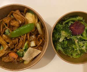 shu cai chao mian and broccoli salad  at laolao in Vienna