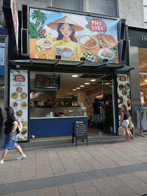 Entrance at Pho Ever - Mariahilf in Vienna