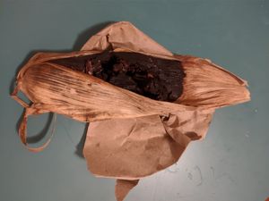 Chocolate - nuts at Manik Bal in Merida