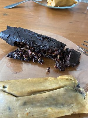 La foto no le hace justicia, pero increíbles tamales!!  at Manik Bal in Merida